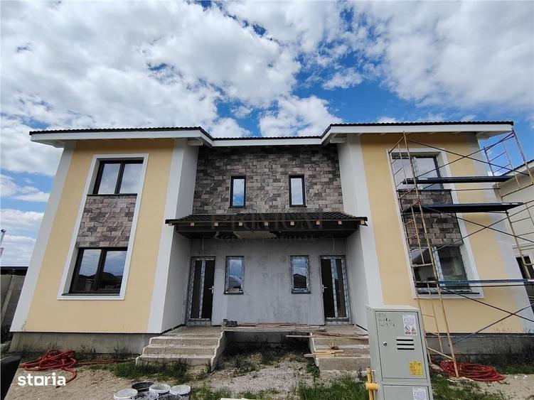 Duplex 5 camere - compartimentare excelenta - acces facil - 2