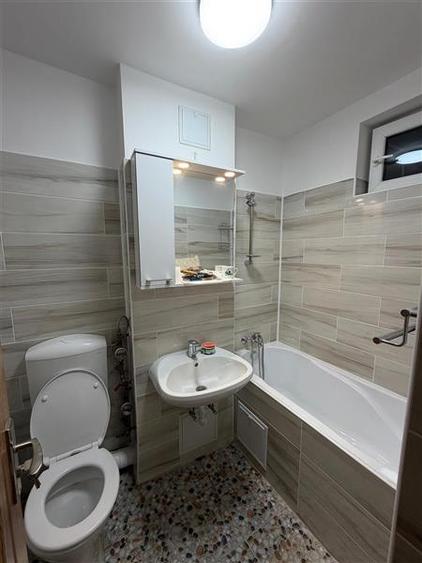 Vanzare apartament 3 camere total renovat Obor - 4