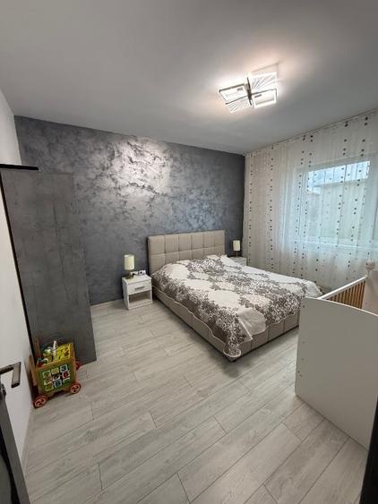 Apartament cu 2 camere decomandat, mobilat în Viile Noi