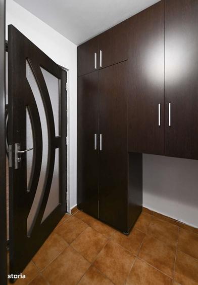 Apartament cu 2 camere semidecomandat în Rovine