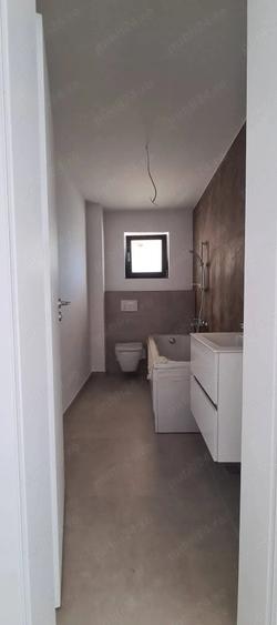 Apartament cu 3 camere decomandat în Țiglina 2