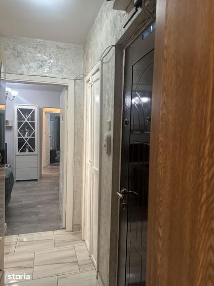 Apartament cu 3 camere semidecomandat în Central