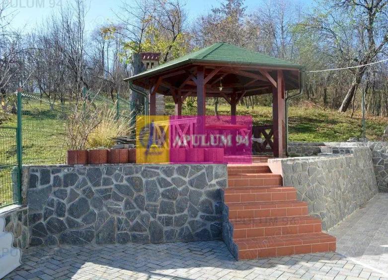 Casă cu 3 camere cu Teren 727 Mp în Poiana