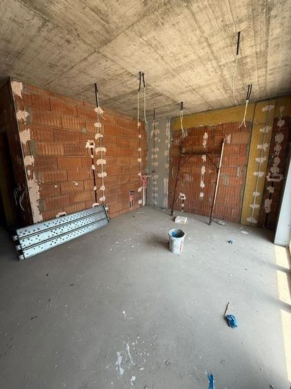 Apartament cu 2 camere semidecomandat în Braytim