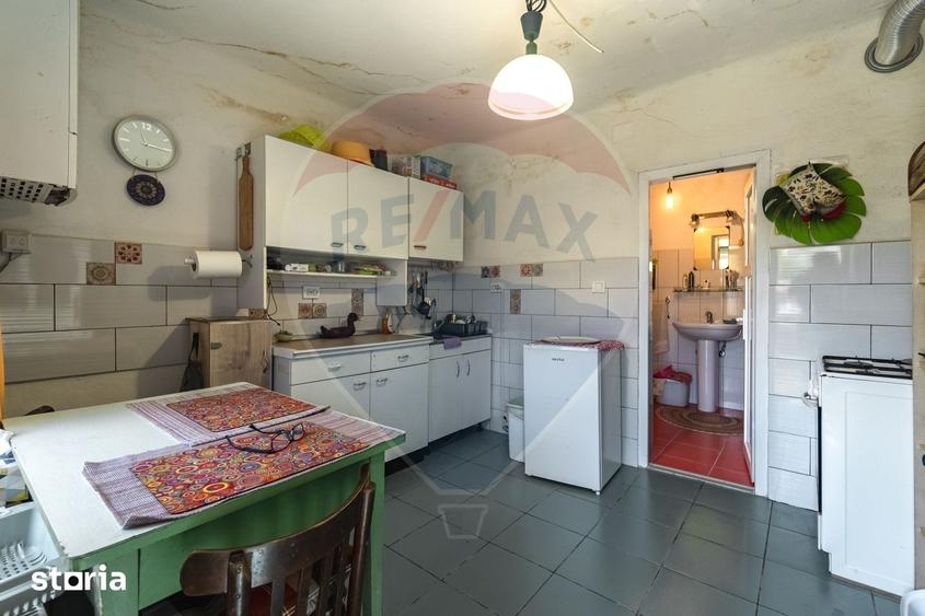 Casă cu 3 camere cu Teren 609 Mp în Părău
