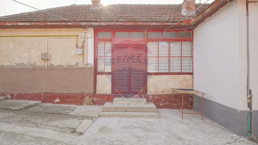 Casă cu 3 camere cu Teren 230 Mp în Carierei
