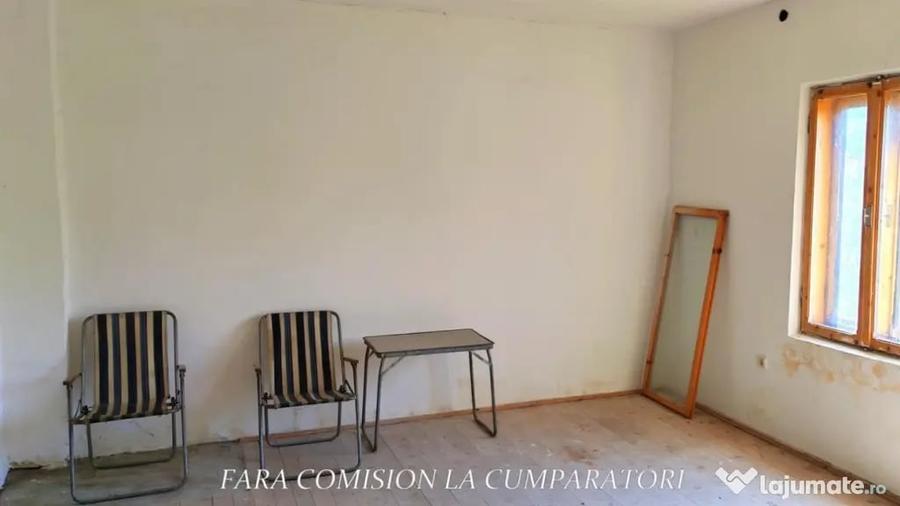 Casă cu 3 camere cu Teren 1233 Mp în Budești