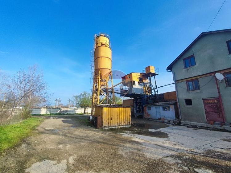 Spațiu industrial, de 80 mp, în Exterior Vest