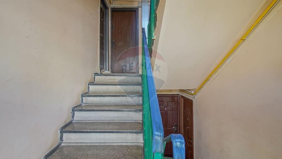 Apartament cu 3 camere semidecomandat în Nord