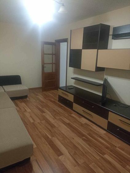 Apartament cu 2 camere decomandat în Micro 5