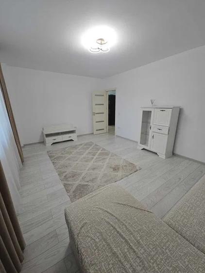 Apartament cu 2 camere decomandat în Bucium