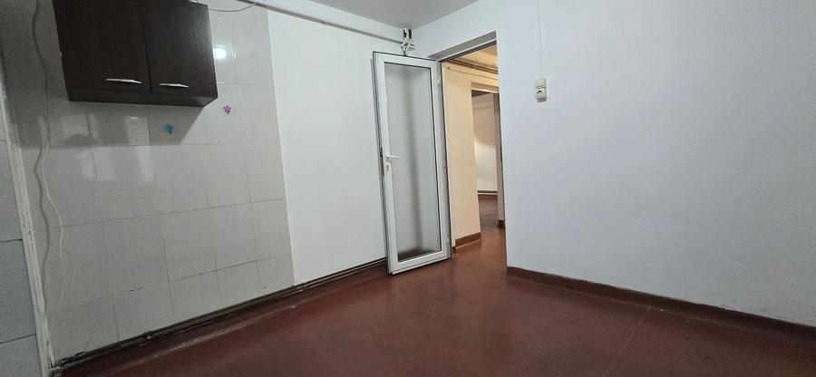 Vânzare apartament 3 camere , parter, micro 5 Târgoviște - 11
