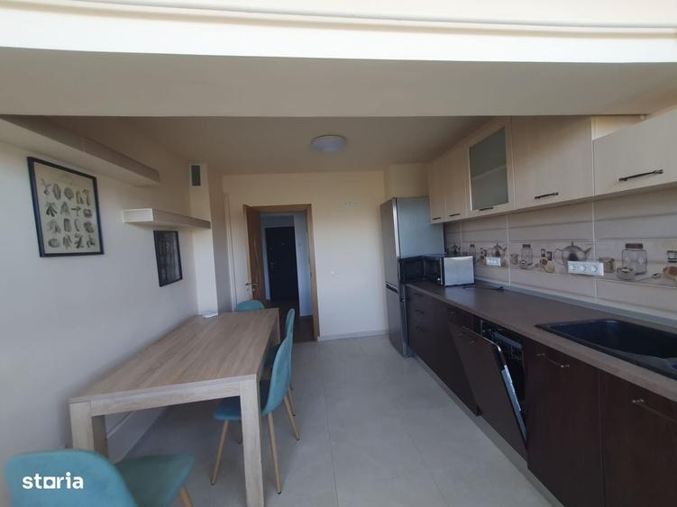 Apartament cu 3 camere decomandat în Lipovei