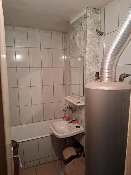 Garsonieră decomandată în Central