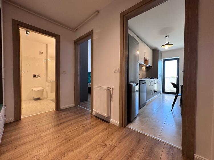 Apartament cu 2 camere decomandat în P-ta Presei Libere