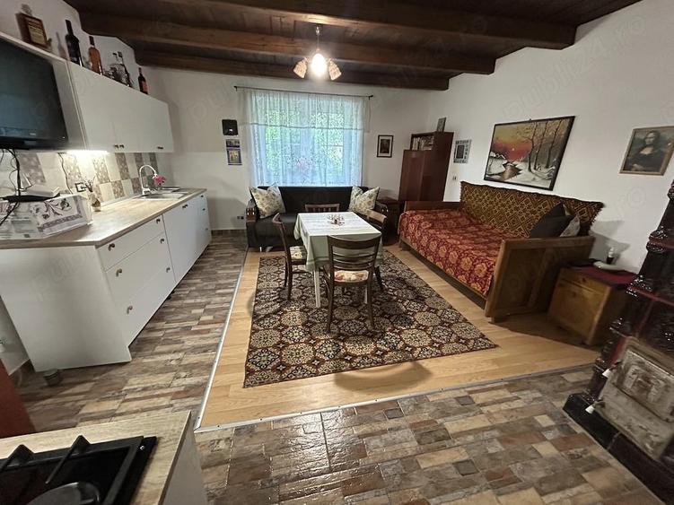 Casă cu 2 camere cu Teren 2900 Mp în Dragu