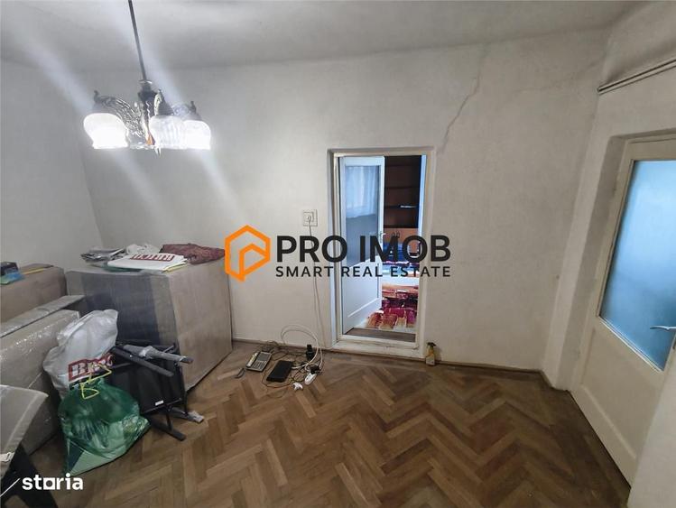 Casă cu 3 camere decomandat în Băceni