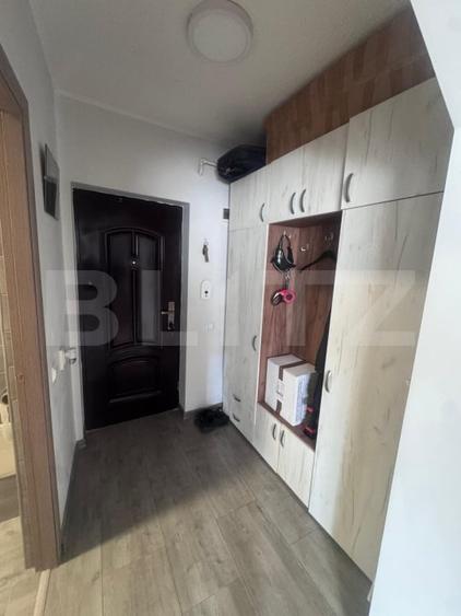 Garsonieră decomandată, mobilată în Florești