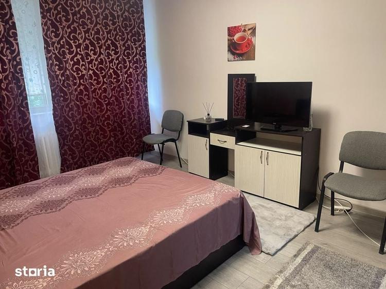 Garsonieră decomandată în Calea București