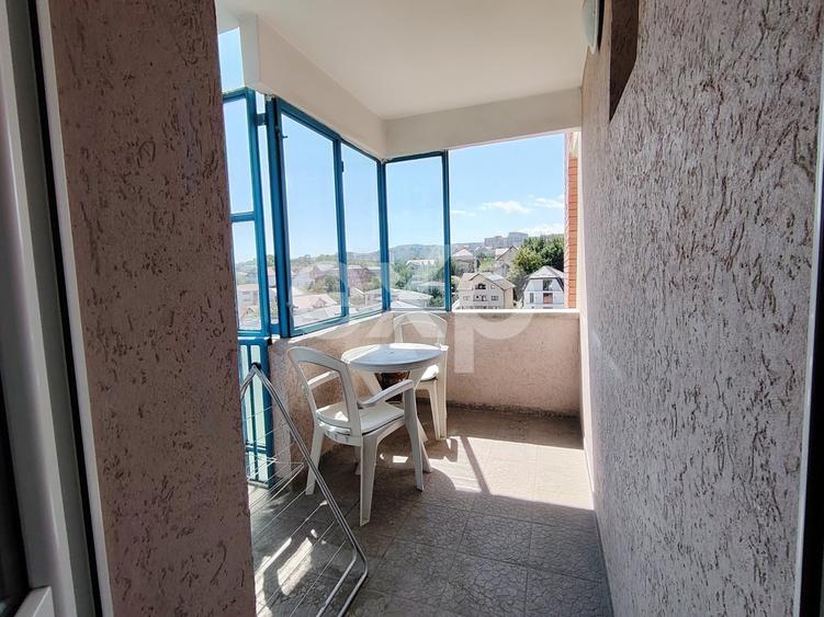 Apartament cu 4 camere semidecomandat, mobilat în Zorilor