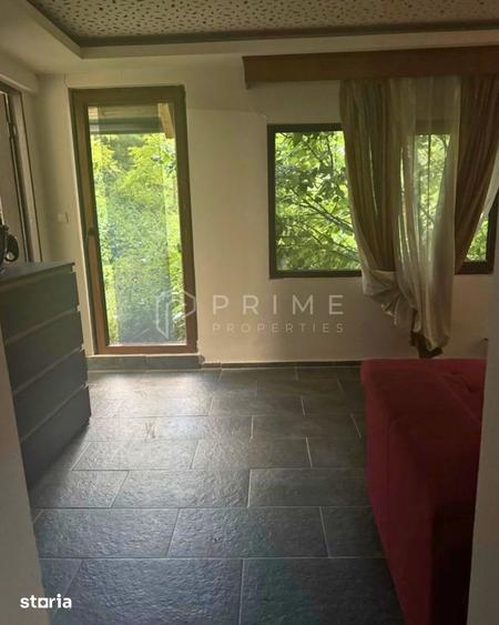 Casă cu 4 camere cu Teren 1700 Mp în Corunca