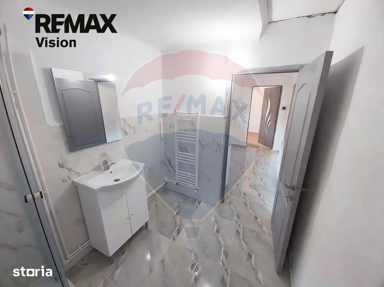 Casă cu 4 camere cu Teren 284 Mp în Brestei