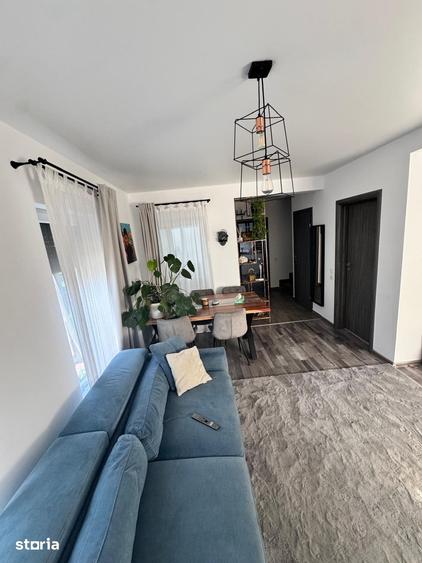 Casă cu 4 camere cu Teren 120 Mp în Central