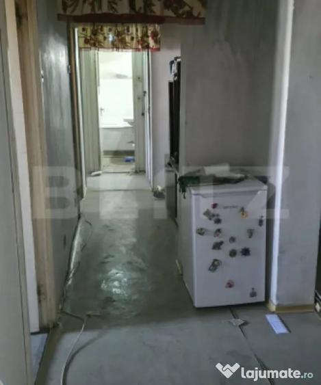 Apartament cu 3 camere, an 1983, zona Caraiman - 3