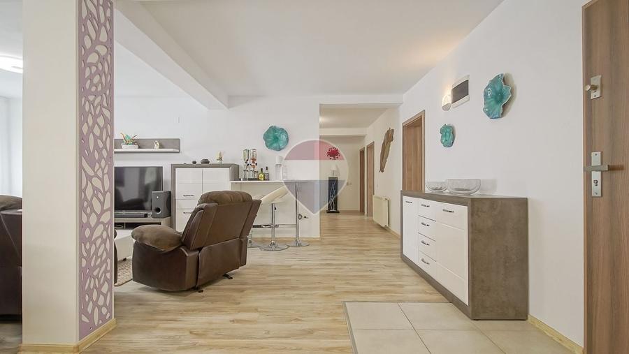 Apartament cu 4 camere decomandat, mobilat în Cioplea