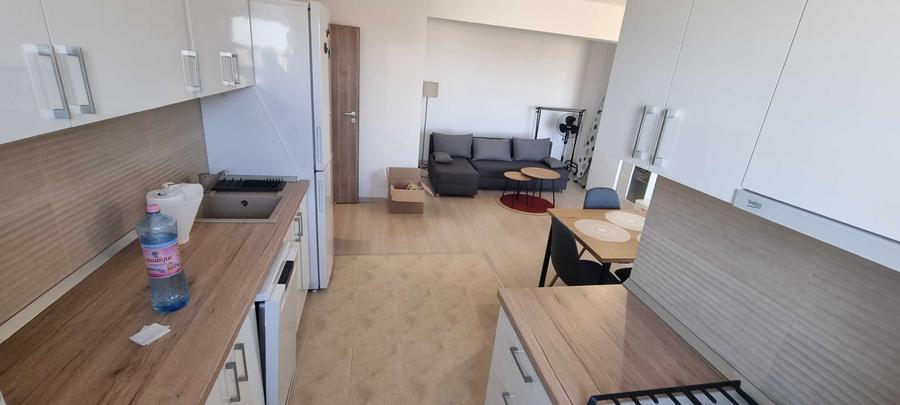 Apartament cu 2 camere decomandat în Păcii