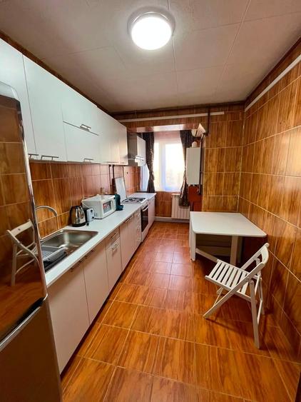 Apartament cu 2 camere semidecomandat în Tomis II