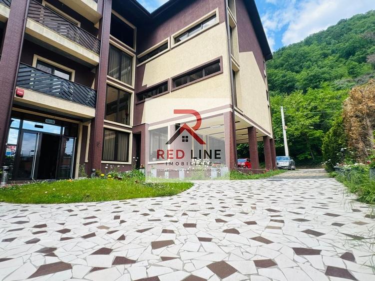 Hotel/Pensiune, de 1,865 mp, în Exterior Sud