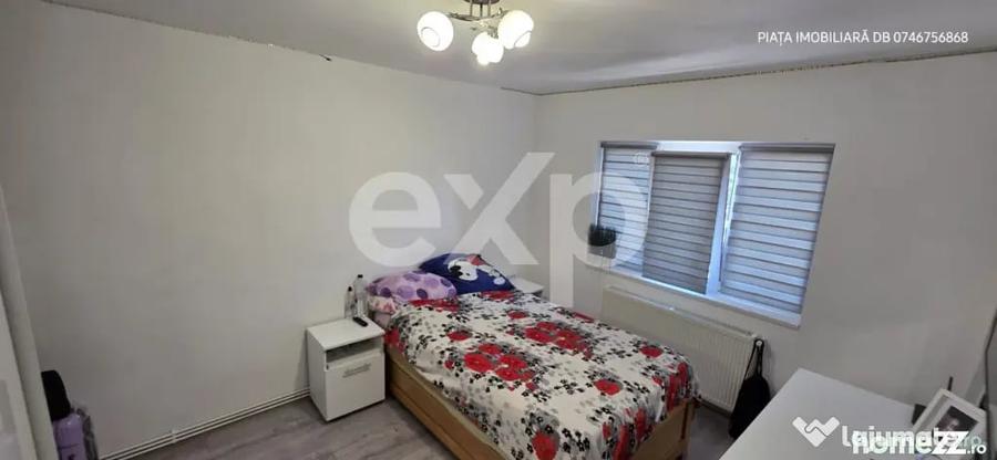 Apartament cu 2 camere decomandat în Micro 4