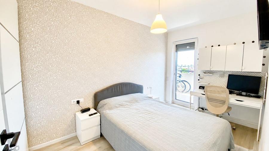 Apartament cu 2 camere semidecomandat, mobilat în Turnișor