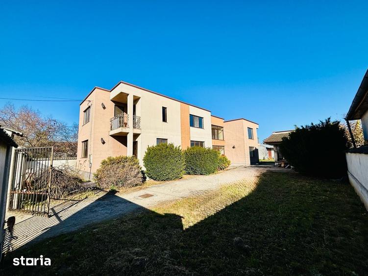 Casă cu 5 camere cu Teren 1000 Mp în Saca