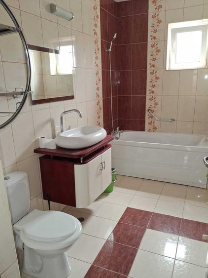 Apartament cu 2 camere decomandat în Florești