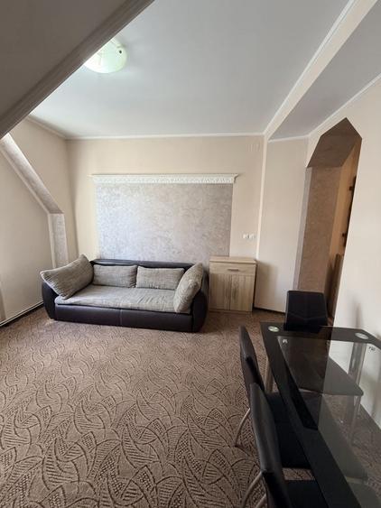 Casă cu 3 camere cu Teren 100 Mp în Central