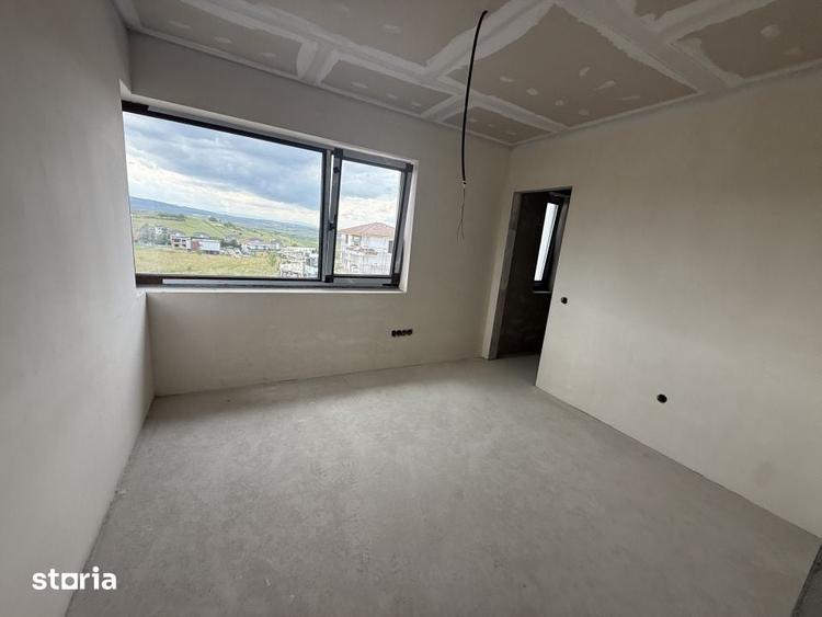 Casă cu 4 camere cu Teren 610 Mp în Apahida