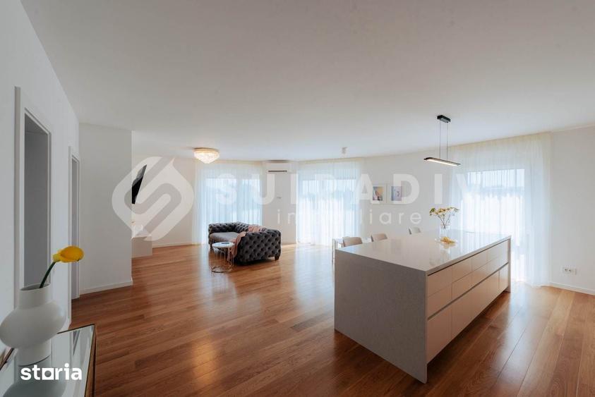 Apartament cu 4 camere în Central