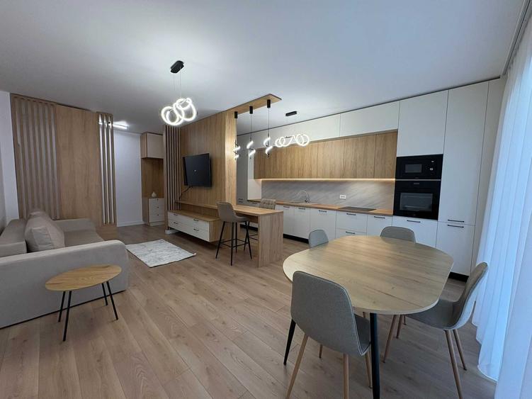 Apartament cu 2 camere semidecomandat în Central