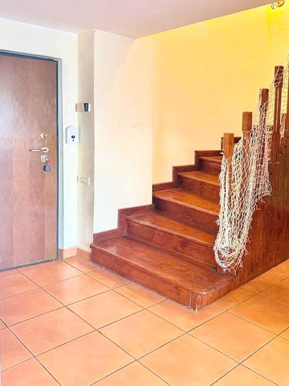 Apartament cu 3 camere decomandat în P-ța Unirii