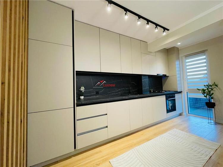 Apartament cu 2 camere semidecomandat, mobilat în Florești