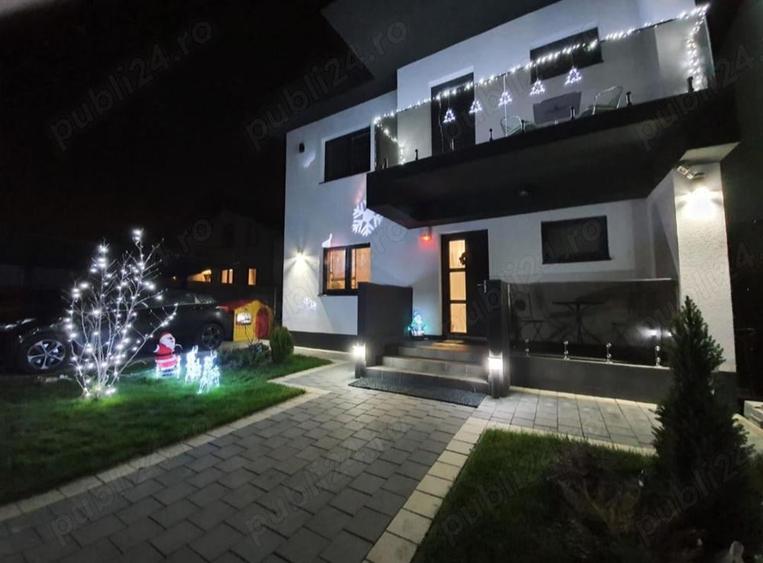 Casă cu 5 camere cu Teren 333 Mp în Central