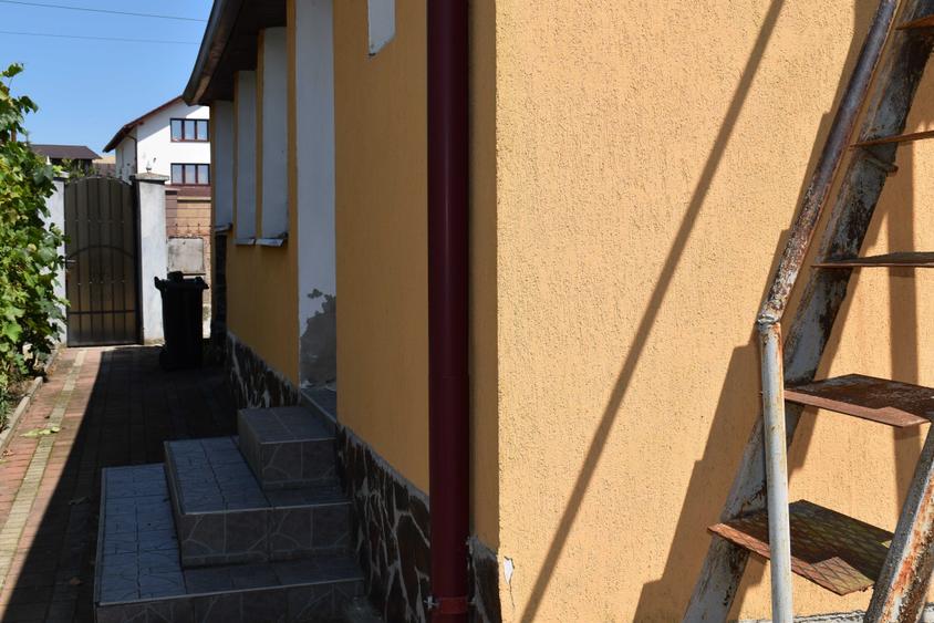 Casă cu 4 camere în Cricău