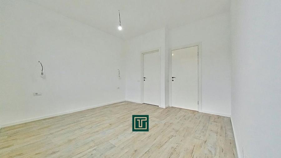 Apartament cu 3 camere semidecomandat în UTA