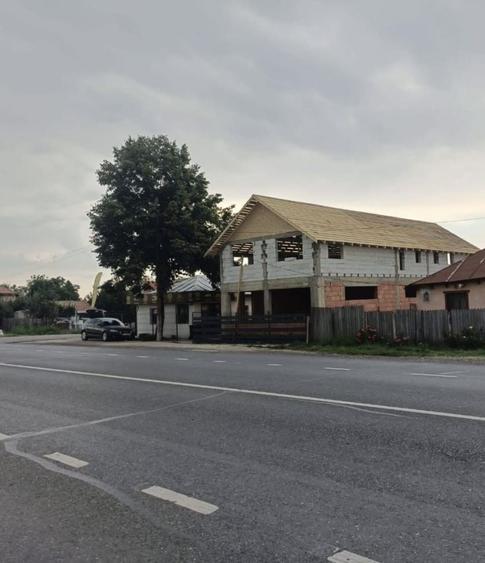 Casă cu 4 camere în Oreavul