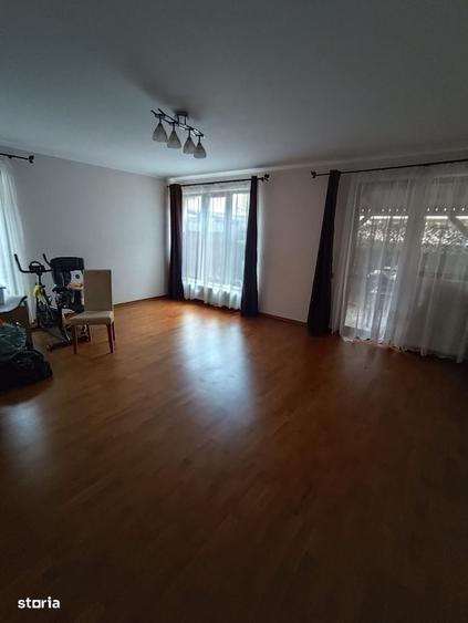 Duplex 4 camere l Su 120 mp l Teren 200 mp l 2 Parcari l Zona Florilor - 1