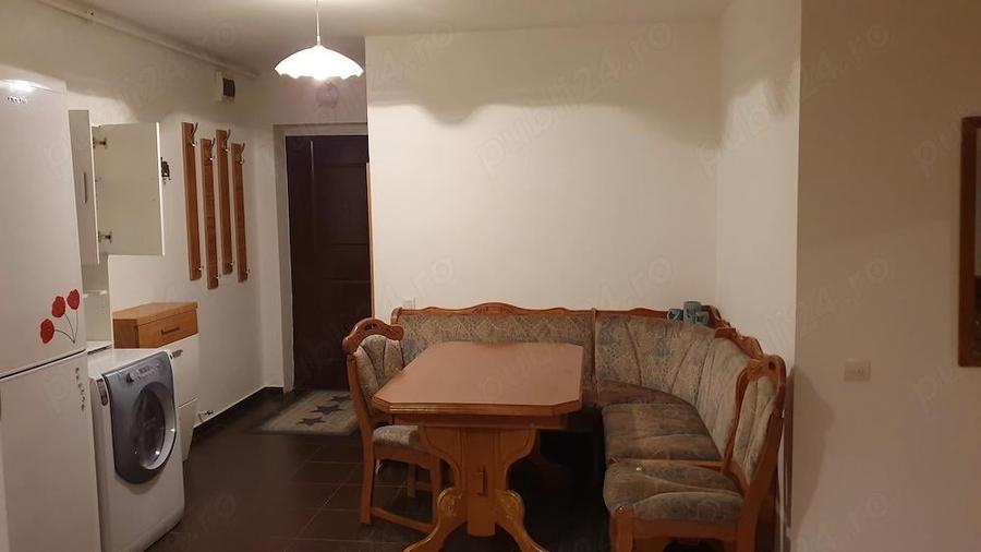 Apartament cu 3 camere decomandat în Florești