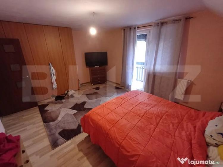 Casă cu 6 camere cu Teren 950 Mp în Central