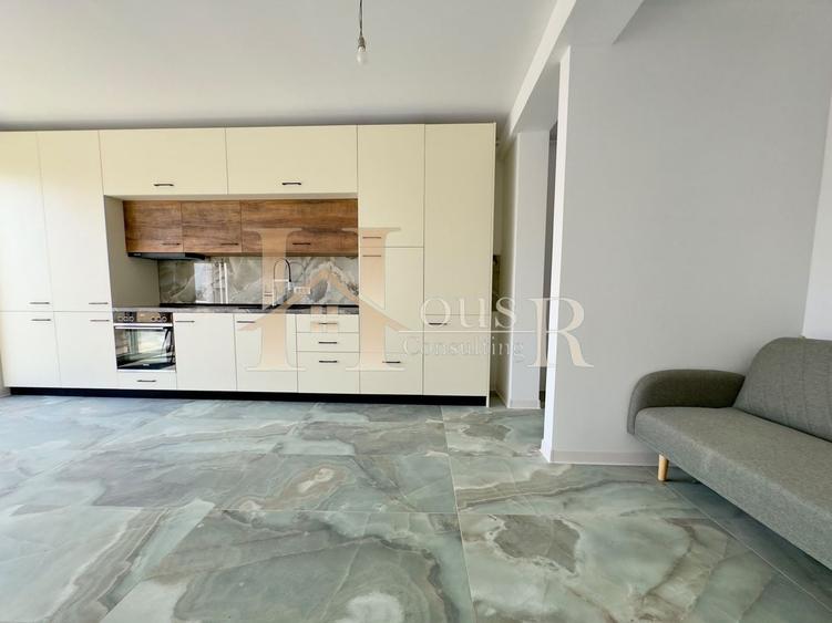 Apartament cu 2 camere decomandat în Giroc